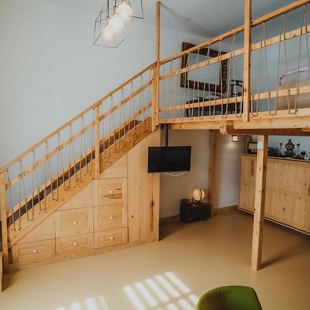 The Downtown Nest Apartment Cluj-Napoca Ngoại thất bức ảnh